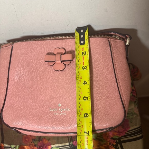 Kate Spade crossbody. - Picture 13 of 14